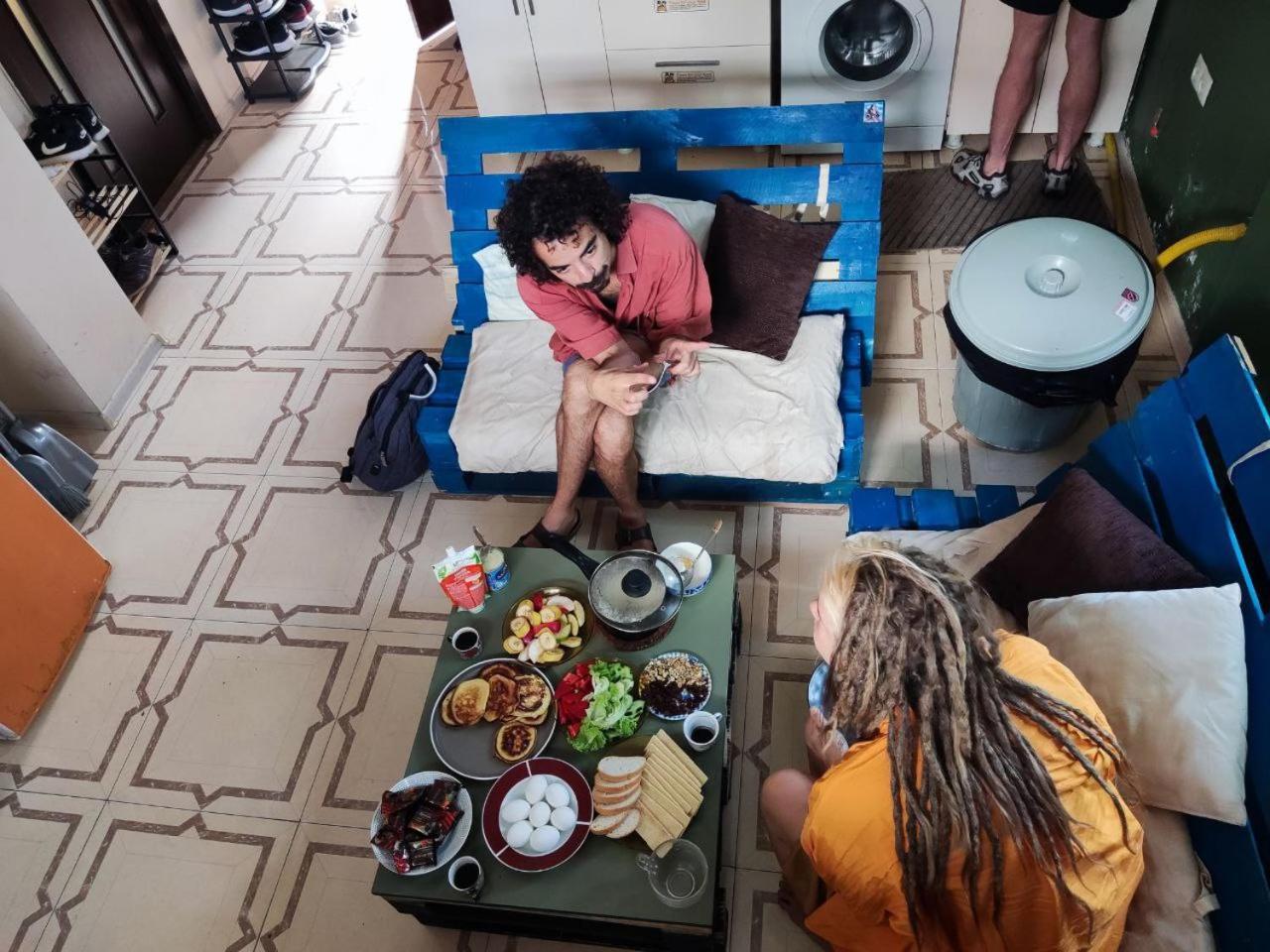 Harmony Backpackers Hostel Batumi Værelse billede