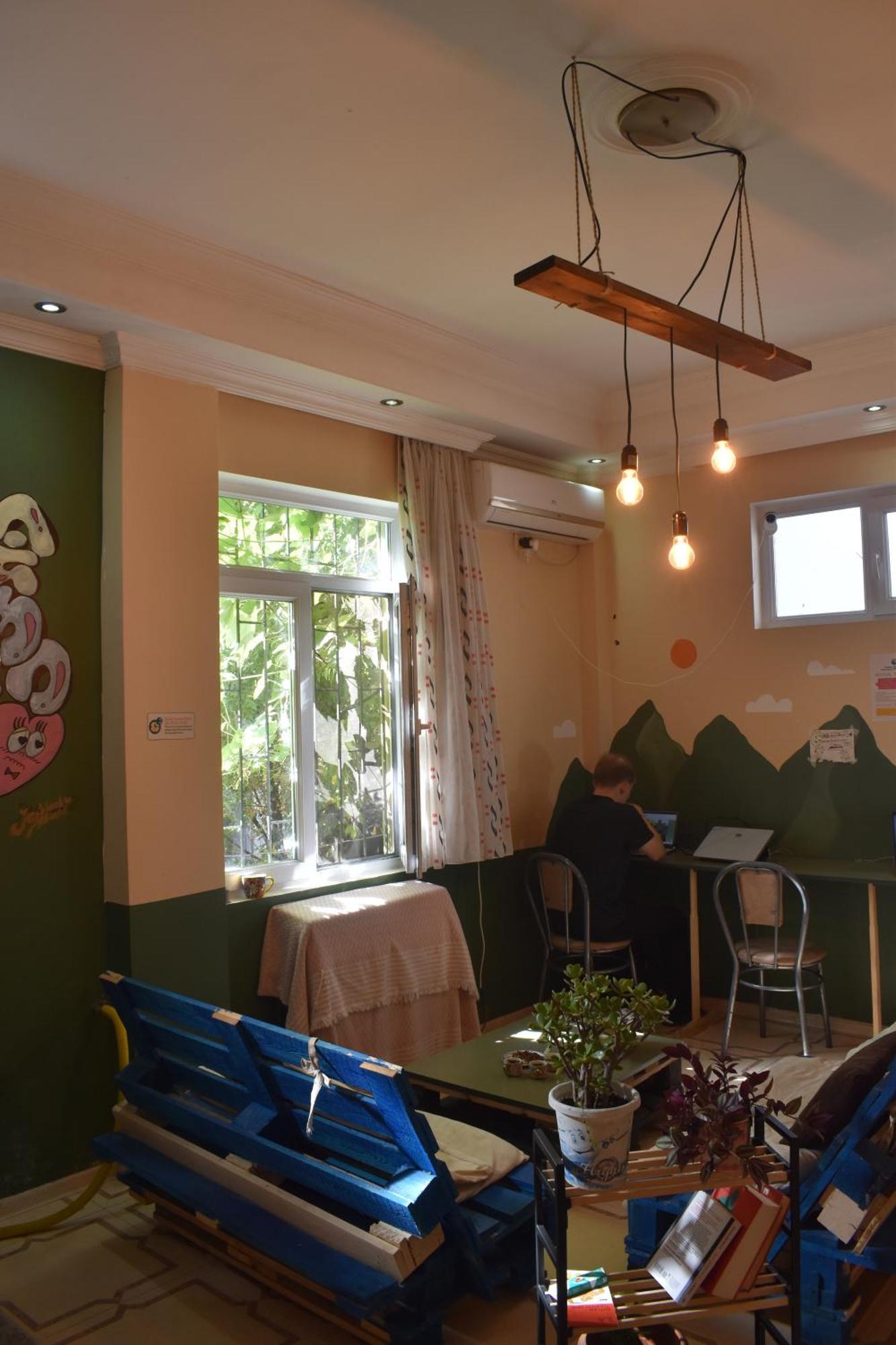 Harmony Backpackers Hostel Batumi Værelse billede